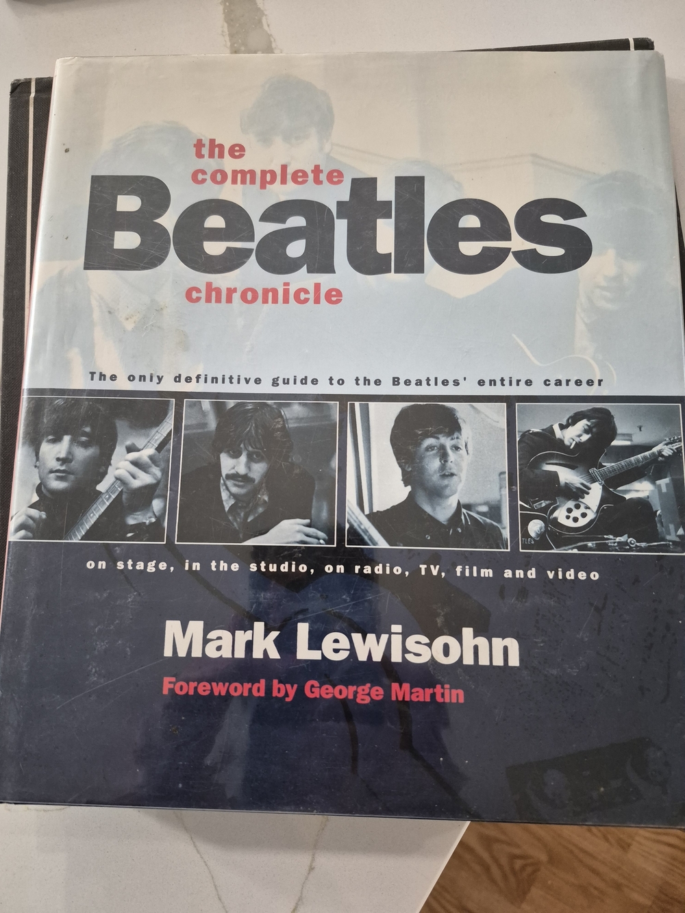The Complete Beatles Chronicle by - Mark Lewisohn Hardcover